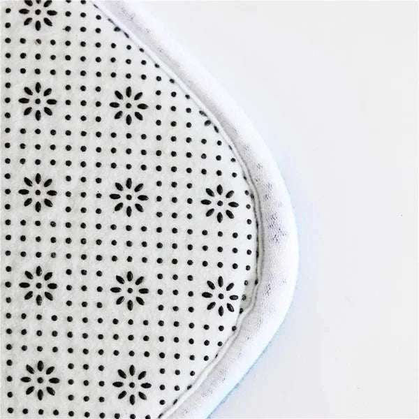 Green Polka Dot Santa Claus Christmas Rug - Christmas Decoration for Living Room, Bedroom, and Entryway