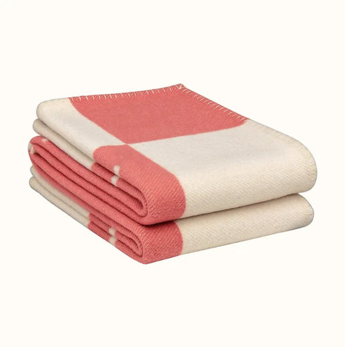 Soft wool and cashmere blanket