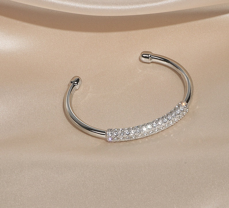 Bracelet Plaqué Or avec Diamants – Élégance et Raffinement pour Toutes Occasions