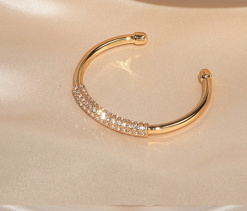 Bracelet Plaqué Or avec Diamants – Élégance et Raffinement pour Toutes Occasions