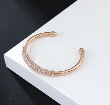 Bracelet Plaqué Or avec Diamants – Élégance et Raffinement pour Toutes Occasions