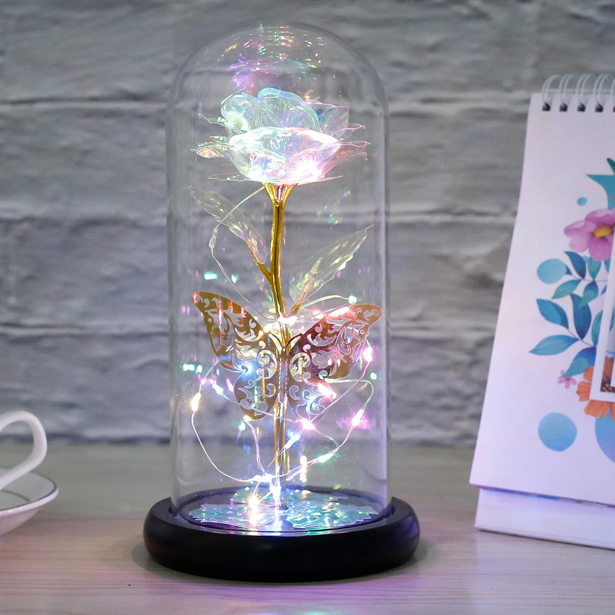 Lampe Rose Galaxie Artificielle avec Papillon et LED Colorée dans un Verre